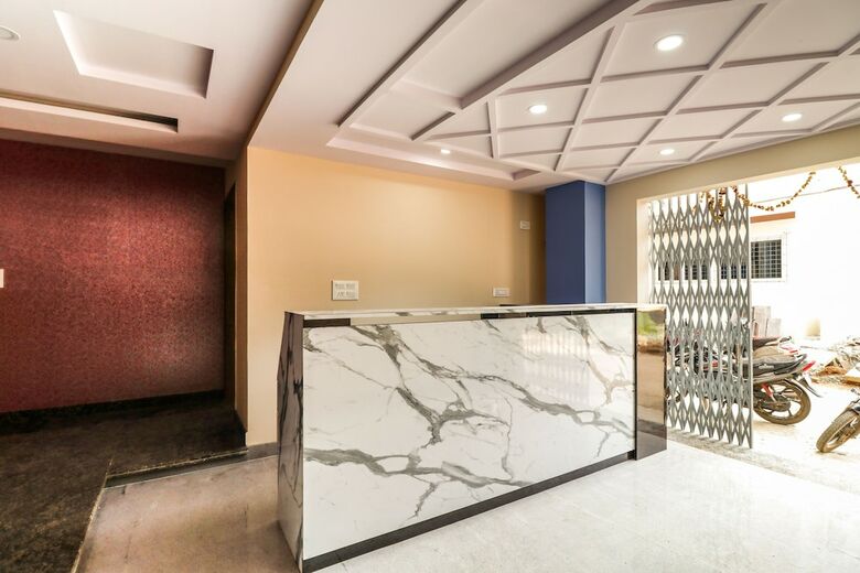 Hotel Spot On 62363 N R Residency