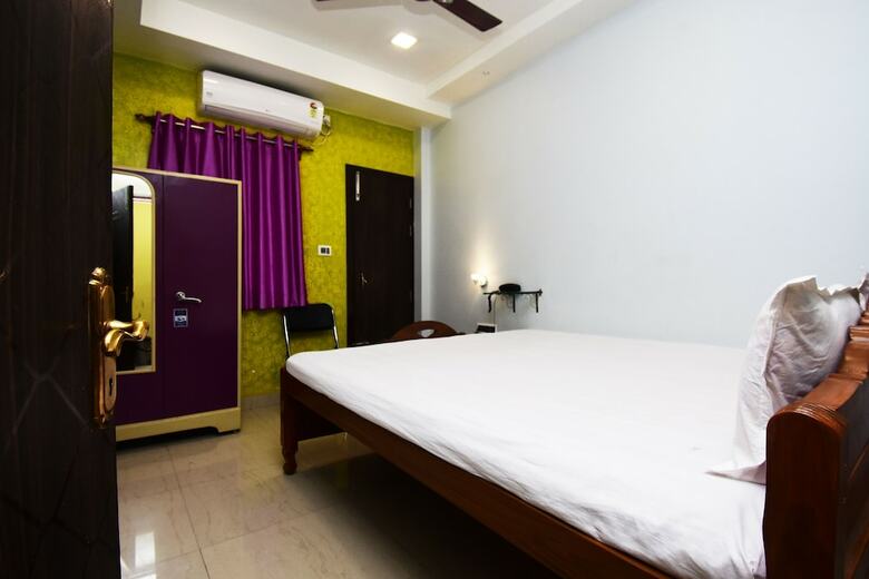 Hotel Spot On 45344 Loknath Tower