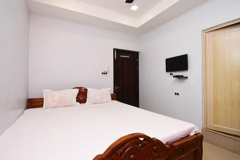 Hotel Spot On 45344 Loknath Tower