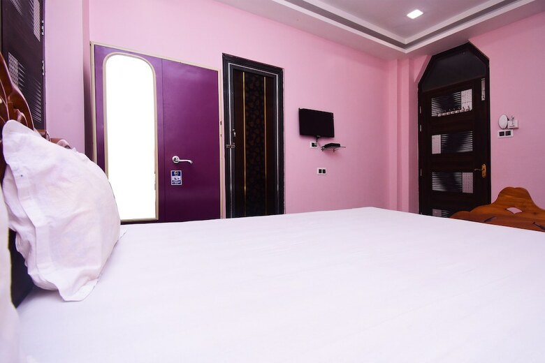 Hotel Spot On 45344 Loknath Tower