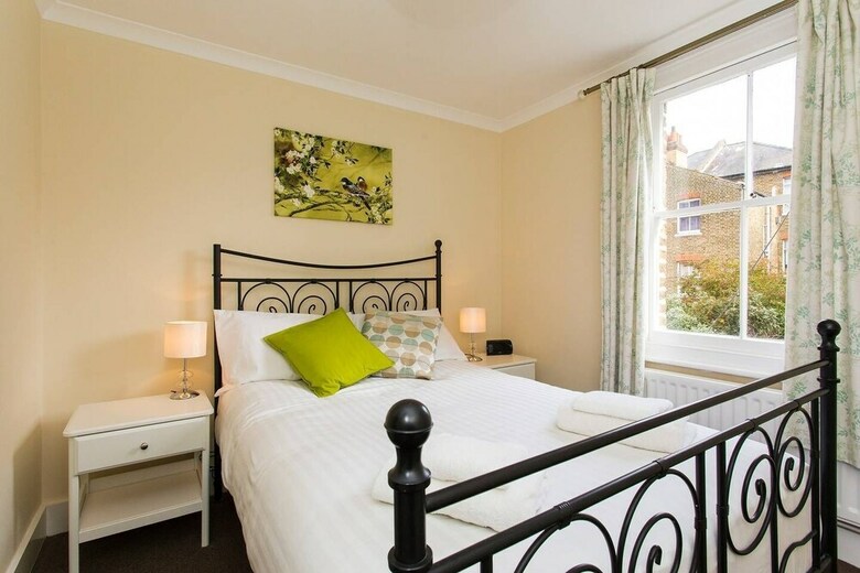 Huge Family Home In Sydenham Village