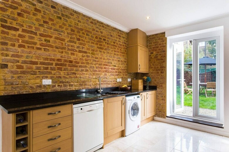 Huge Family Home In Sydenham Village