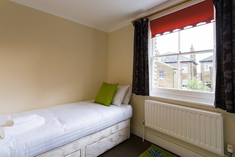 Huge Family Home In Sydenham Village