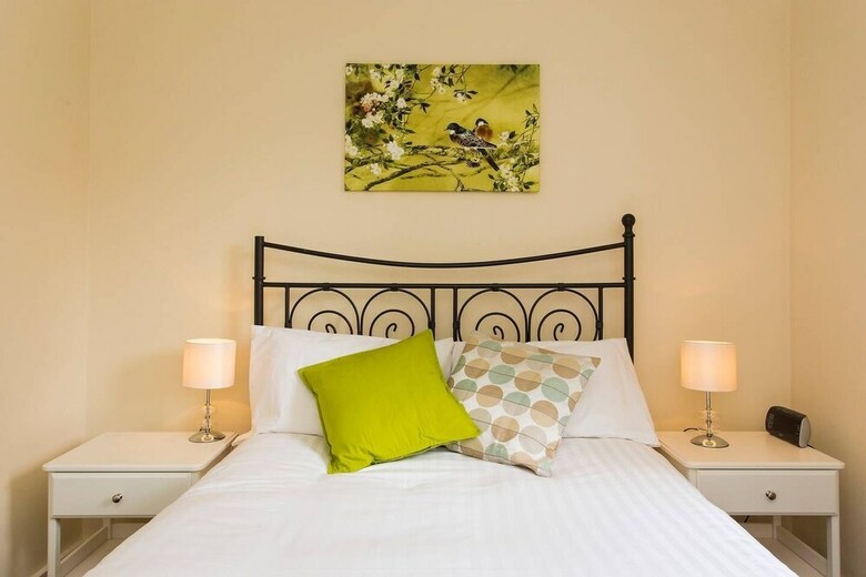 Huge Family Home In Sydenham Village