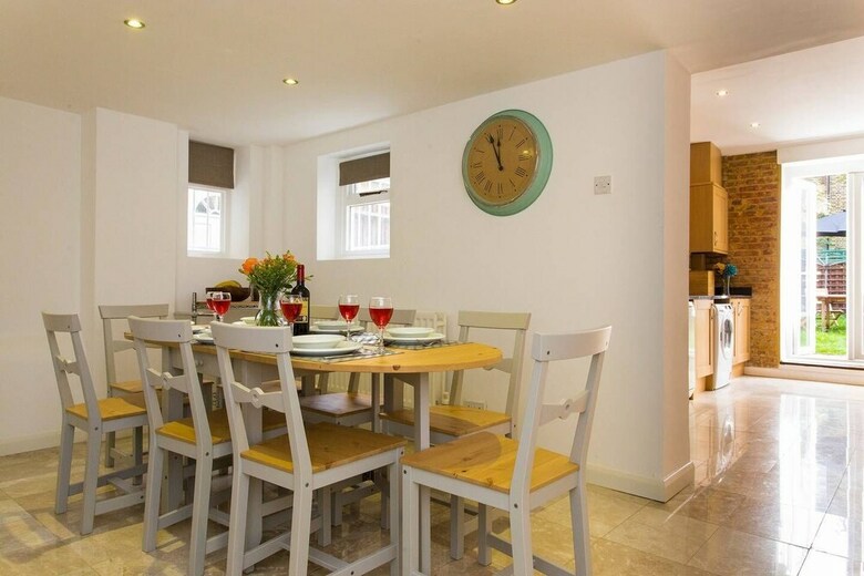 Huge Family Home In Sydenham Village