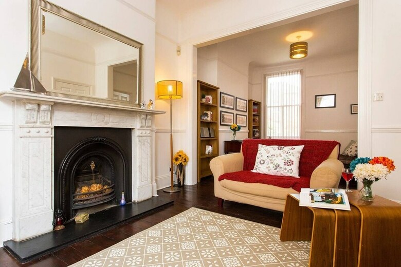 Huge Family Home In Sydenham Village