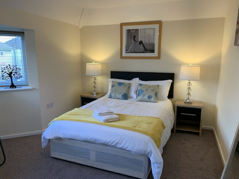 Apartamentos 6 Bed House With 2 En-suites