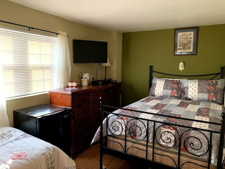 Bed & Breakfast America Sandman B & B