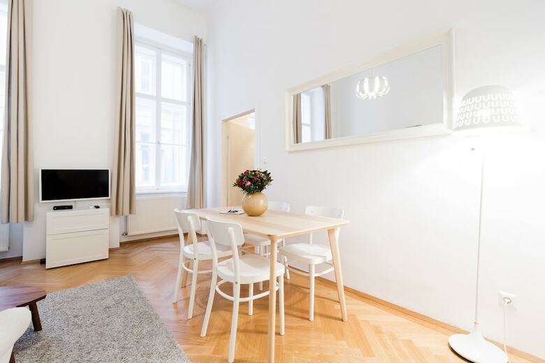 Heymi Apartments Oper