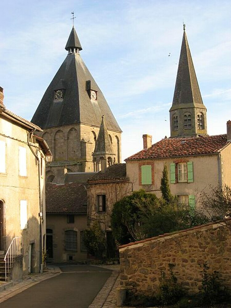 Apartamento Studio In Le Dorat, With Wifi