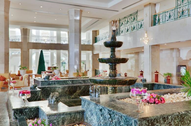Hotel Jolie Ville Golf & Resort