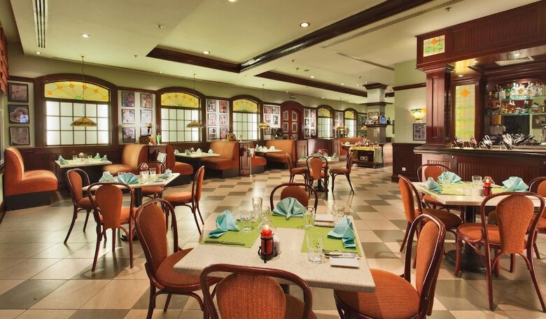 Hotel Jolie Ville Golf & Resort