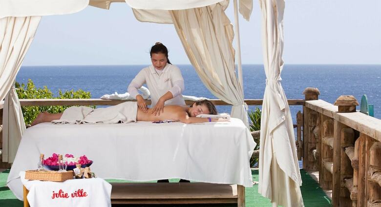 Hotel Jolie Ville Golf & Resort