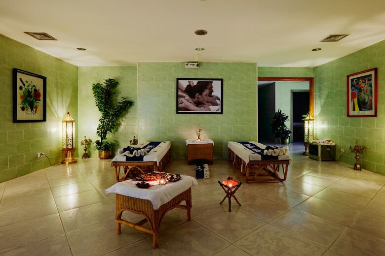 Hotel Jolie Ville Golf & Resort