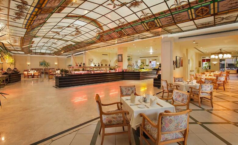 Hotel Jolie Ville Golf & Resort