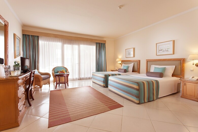 Hotel Jolie Ville Golf & Resort