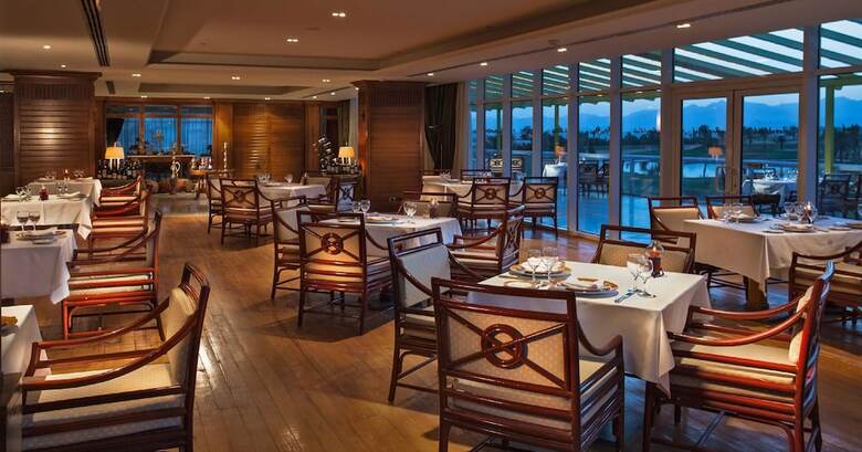 Hotel Jolie Ville Golf & Resort
