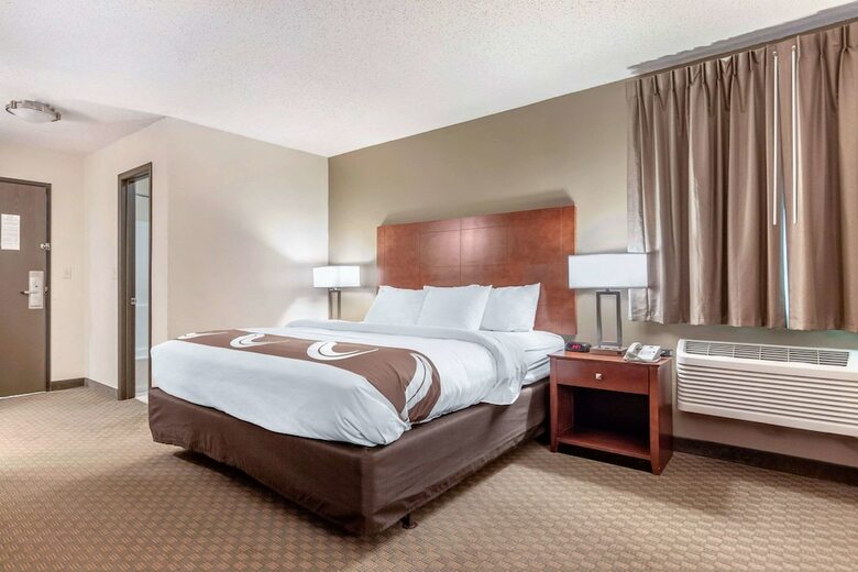 Hotel Quality Inn Hays I-70
