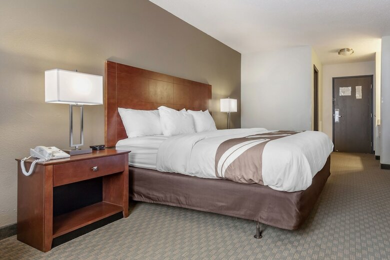 Hotel Quality Inn Hays I-70