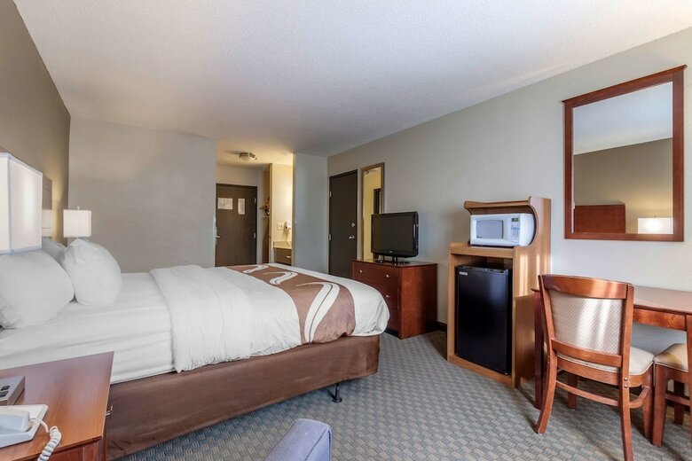 Hotel Quality Inn Hays I-70
