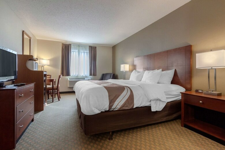 Hotel Quality Inn Hays I-70