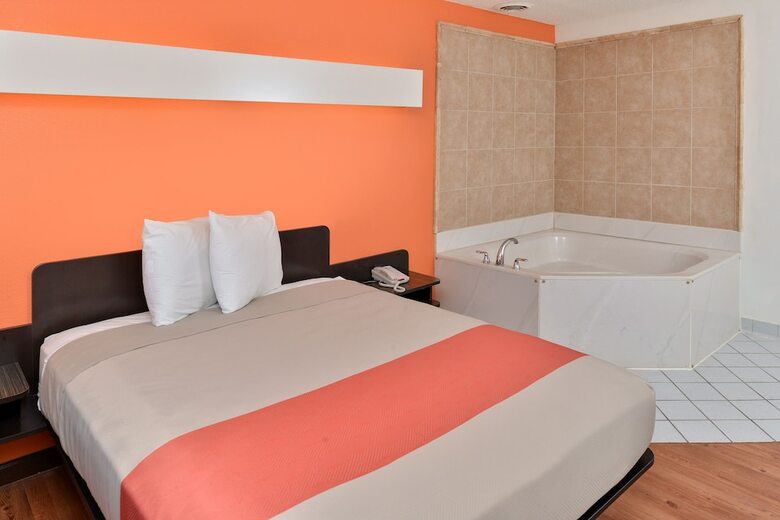 Motel 6 Richburg