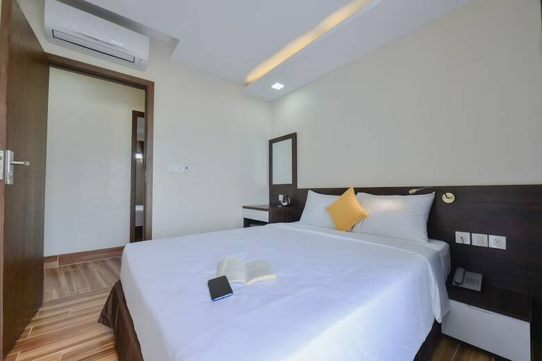 Yen Vang Hotel & Apartment