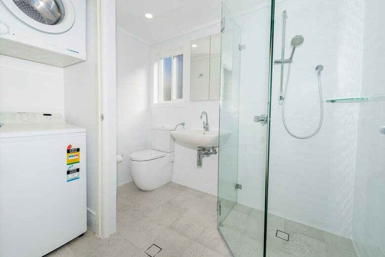 Fingal Bay Beach House, 32 Lentara Street
