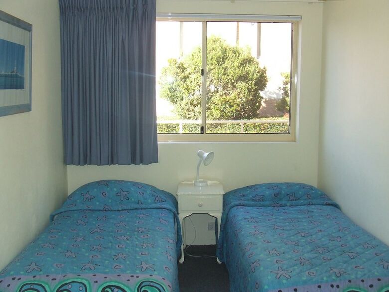 Apartamentos South Pacific, Unit 2/13-15 Shoal Bay Road
