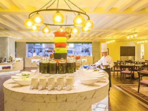 Grand Mercure Hotel Hualing