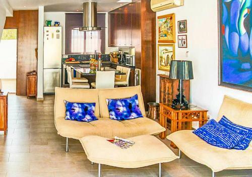 Villa Blue Phoenix