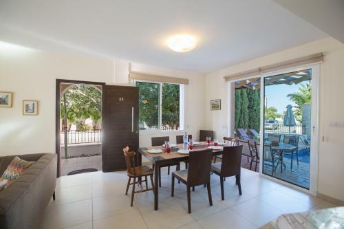 Pernera Luxury Villas
