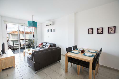 Pernera Sea View Apartment 101