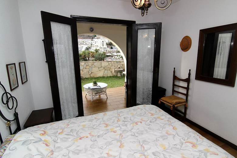 Apartamentos Lovely 2 Bedroom House With Garden