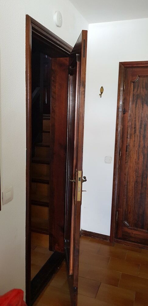 Apartamentos Lovely 2 Bedroom House With Garden