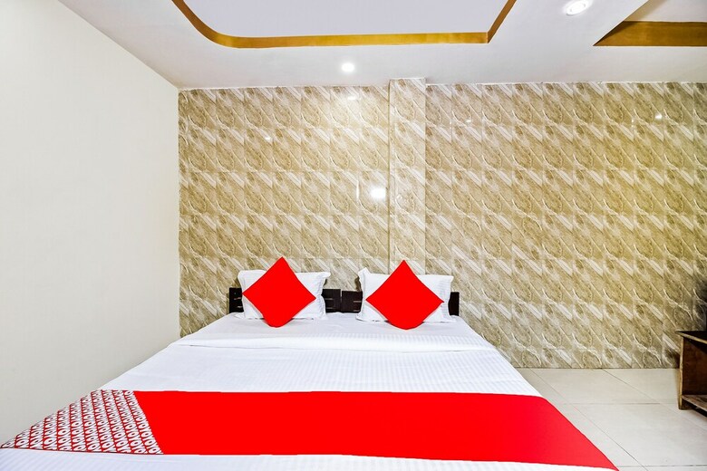 Hotel Oyo 46065 Grand Darbar