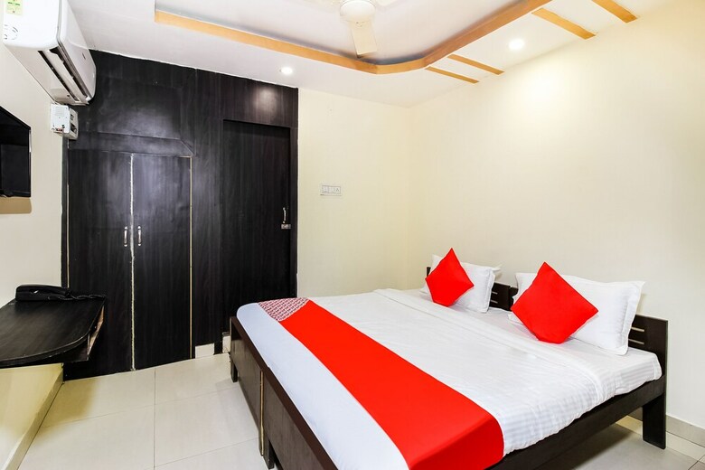 Hotel Oyo 46065 Grand Darbar