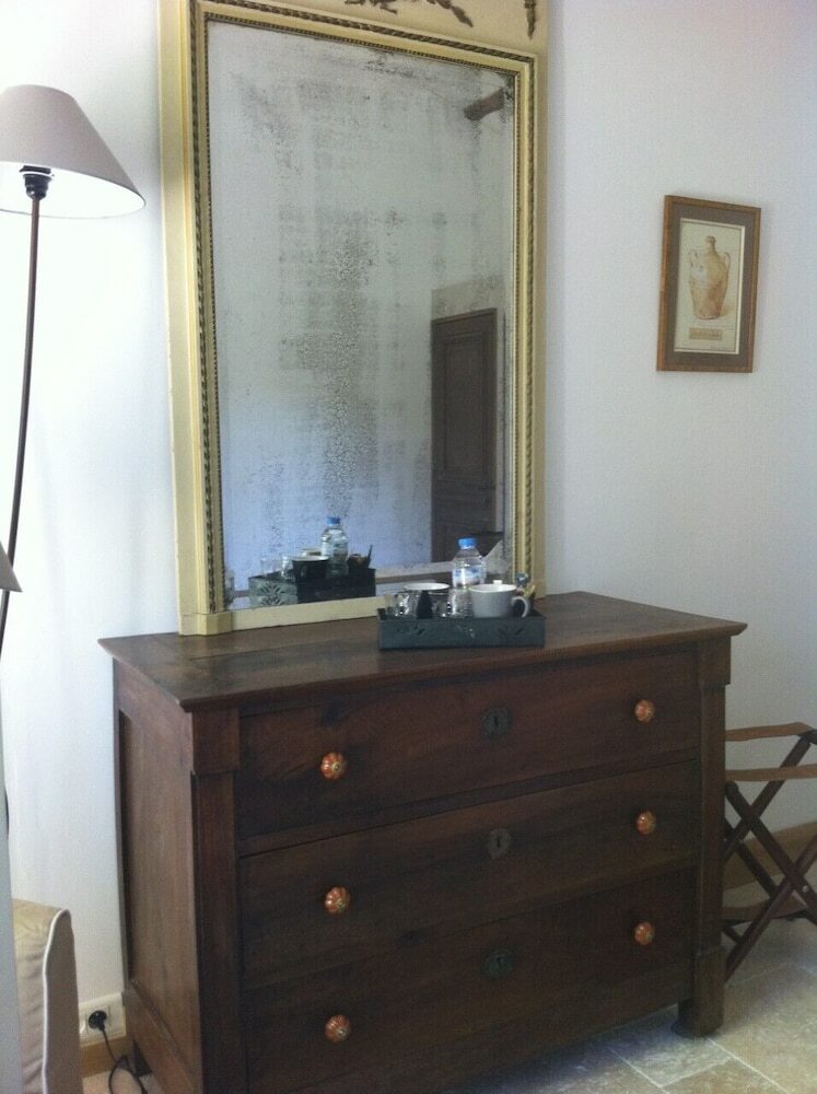 Hotel Chambre D'h�tes Le Mas D'herm�s