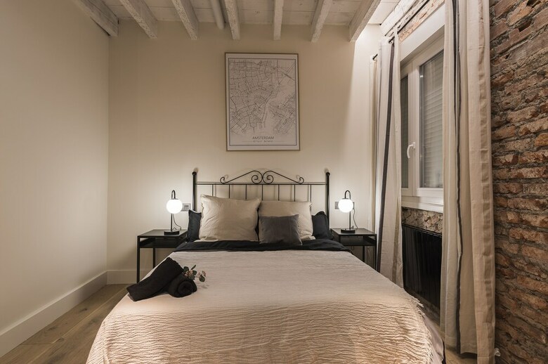 Apartamentos Amplio Y C�ntrico Piso Con AC