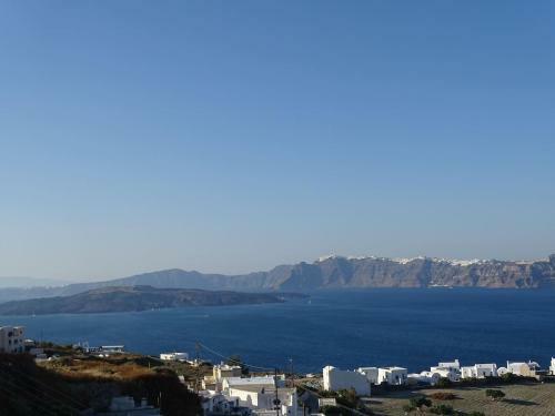 Caldera Sky & Sea