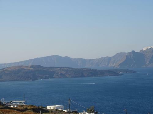 Caldera Sky & Sea