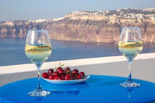 Caldera Sky & Sea