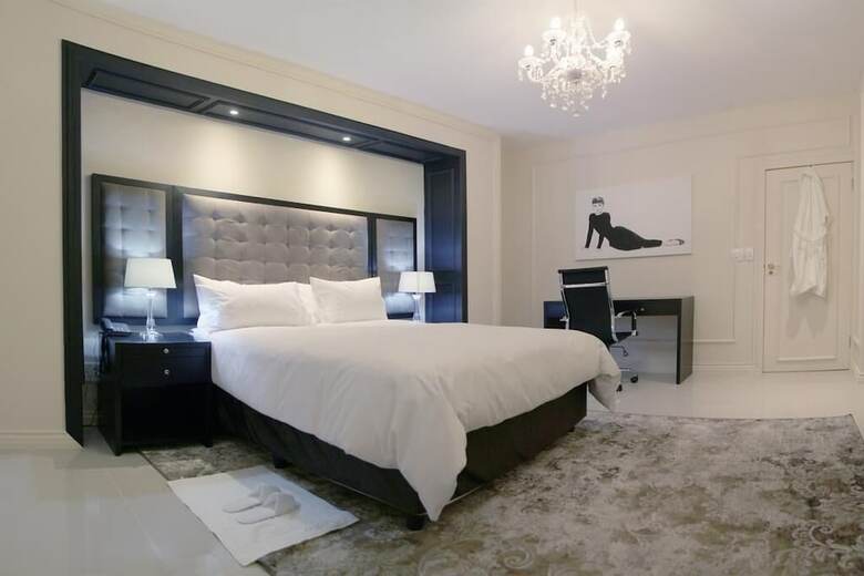 Fauchil Hotel