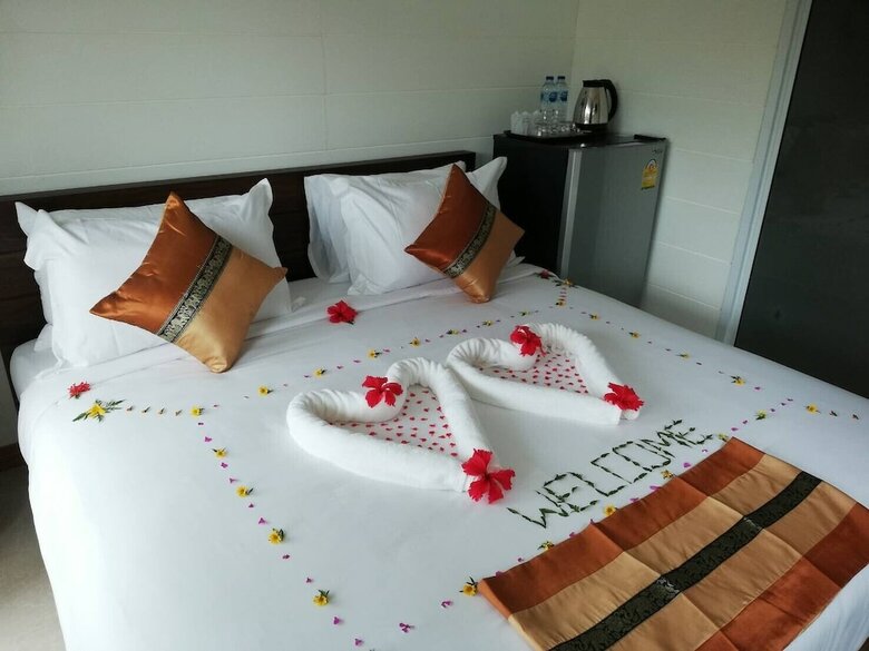 Hotel Phumiphat Resort  Koh Mook