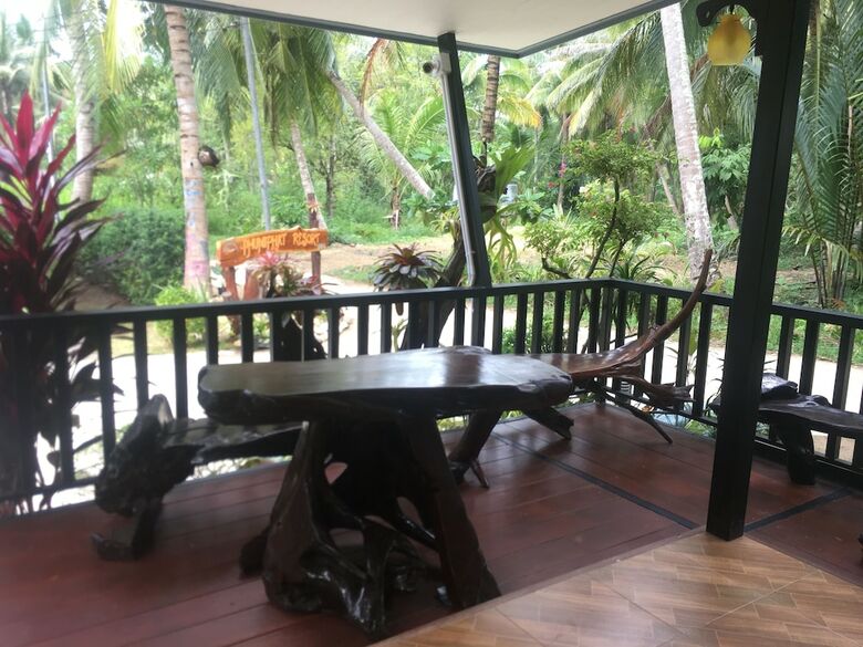 Hotel Phumiphat Resort  Koh Mook