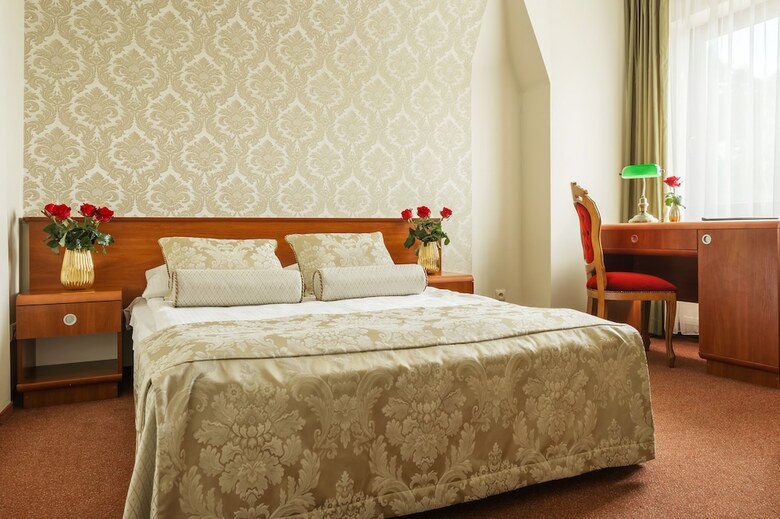 Lesna Perla - Restaurant And Hotel