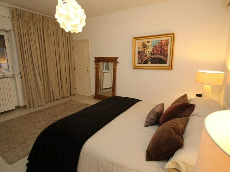 Residencia Villa Sarena