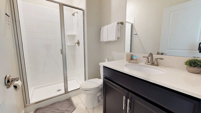Hostal Storey Lake Resort - Lbl821