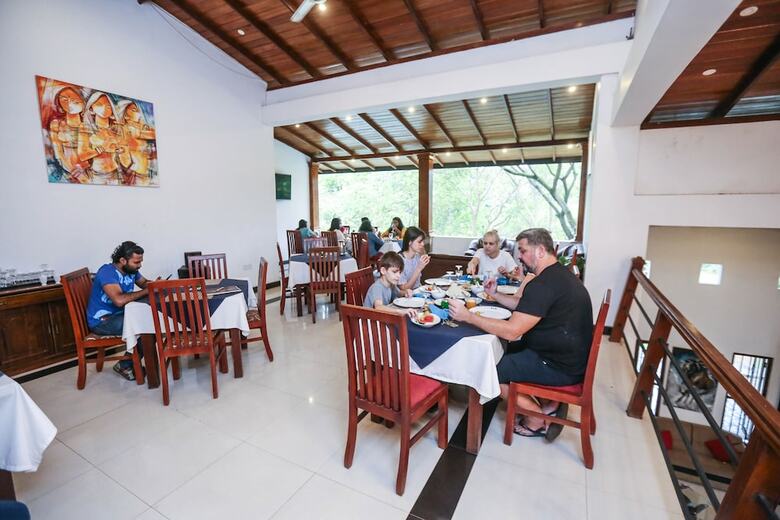 Hotel Grand Kalundawa - Dambulla's Hidden Secret