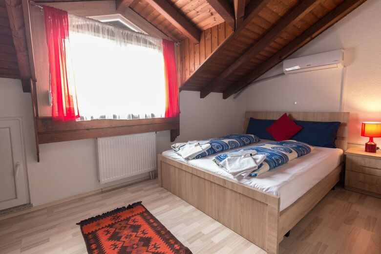 Hotel Fantastik Apartments